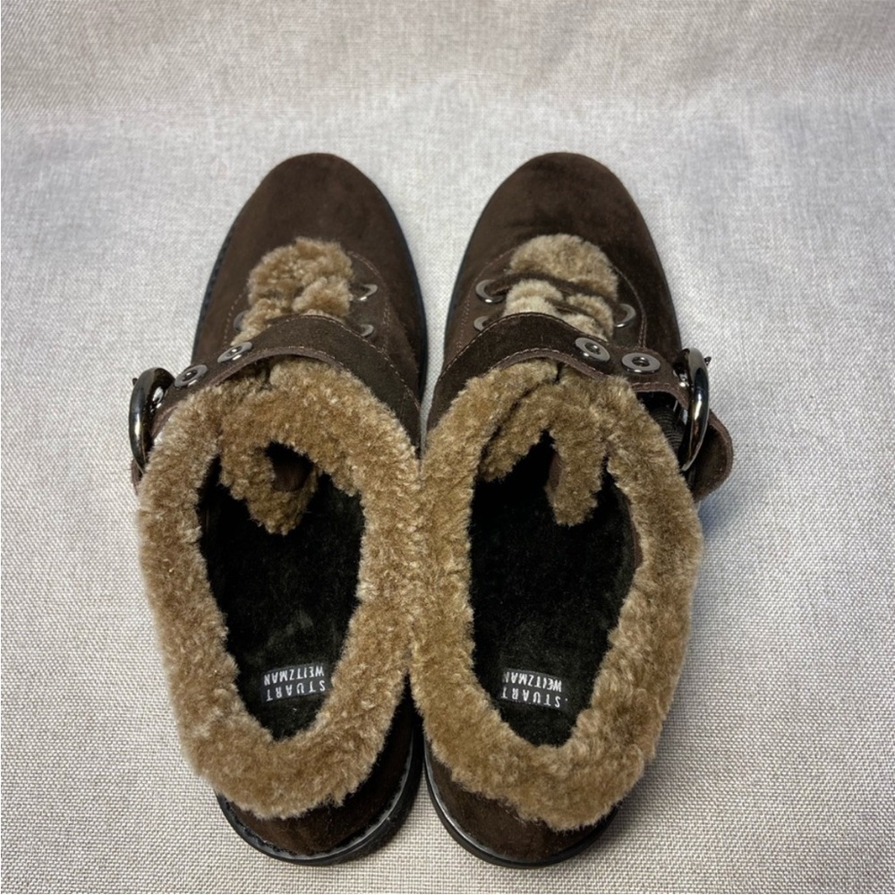 Stuart Weitzman Brown Suede Shearling-Lined Shoe with buckle closure & lug sole - Picture 4 of 12